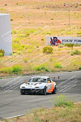 media/May-05-2024-Lucky Dog Racing (Sun) [[8a365fce5b]]/1030am-Turn 3/